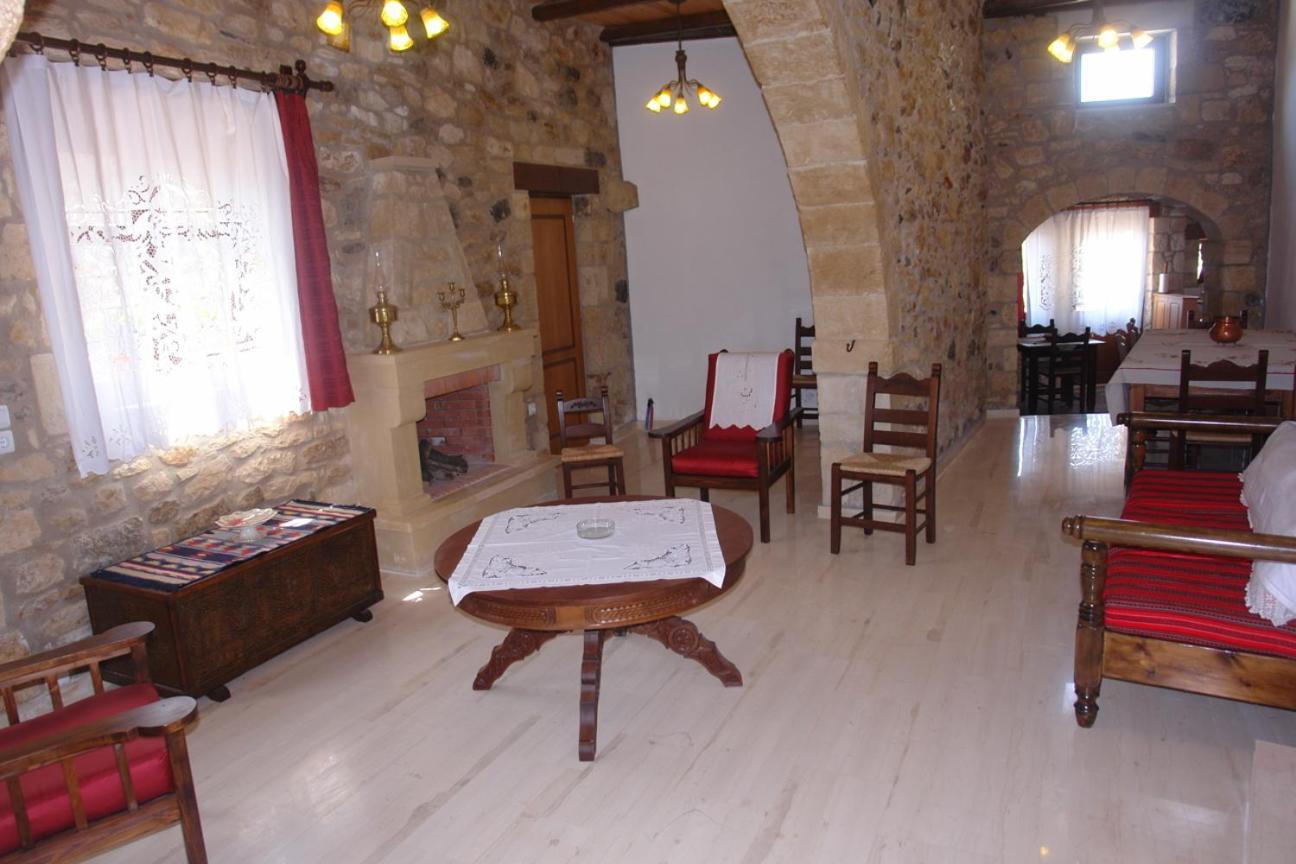 Villa Eleva Aryiroúpolis 외부 사진